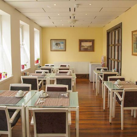 בוטל Breeze Guest House מראה חיצוני תמונה