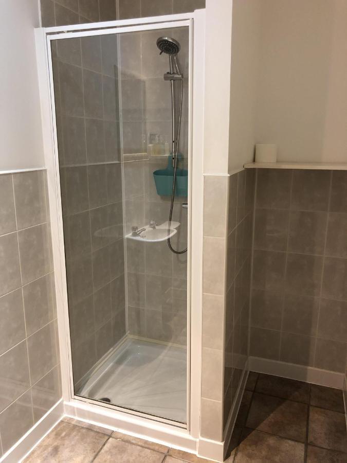 בוטל Breeze Guest House מראה חיצוני תמונה