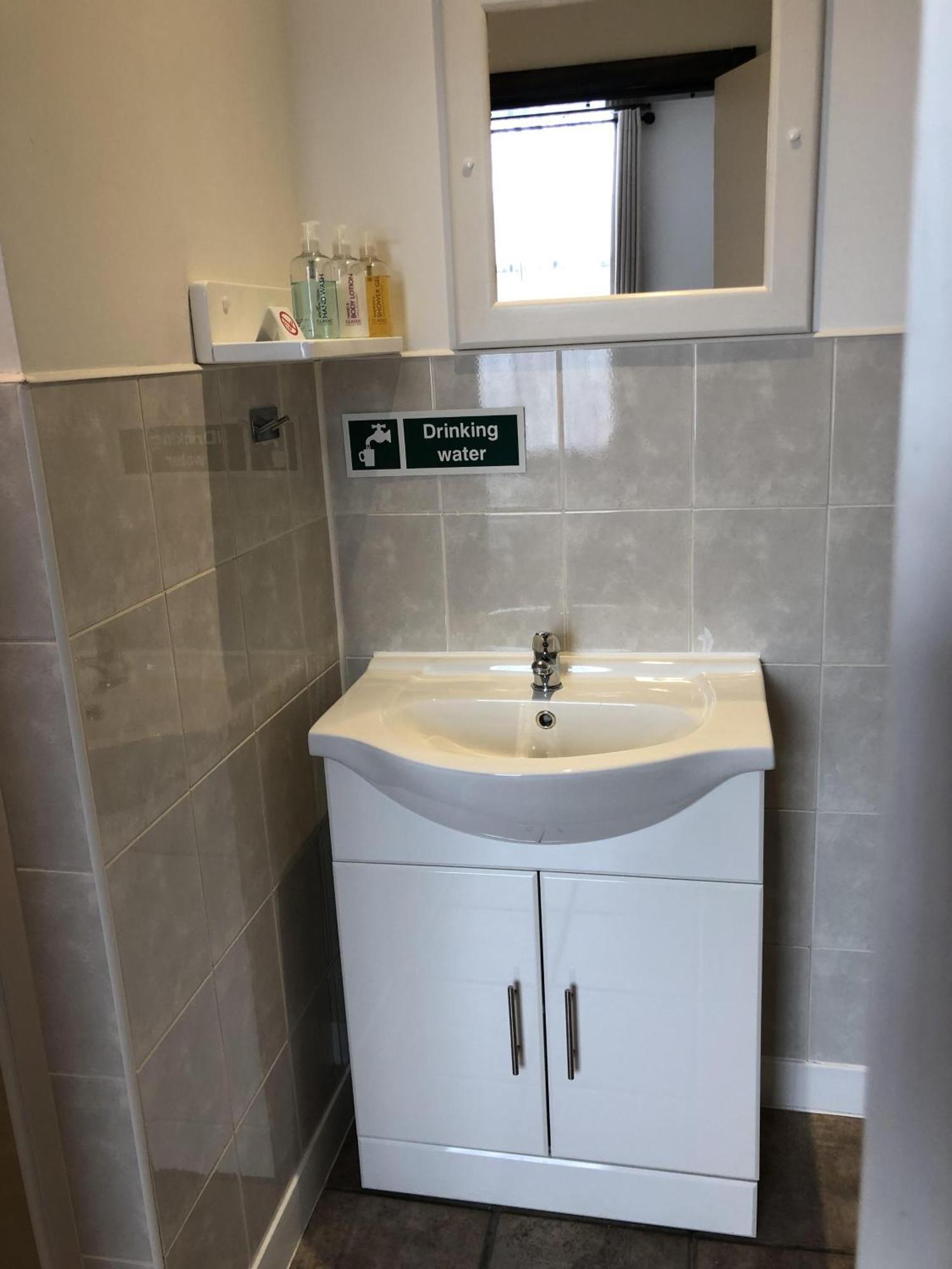 בוטל Breeze Guest House חדר תמונה
